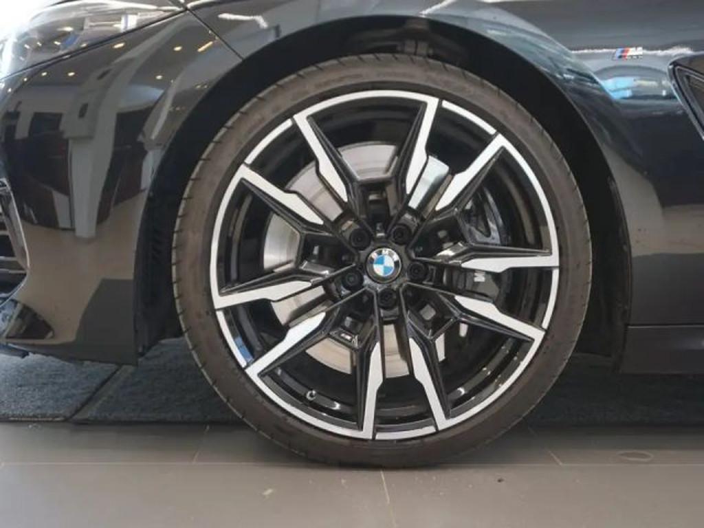 BMW M850