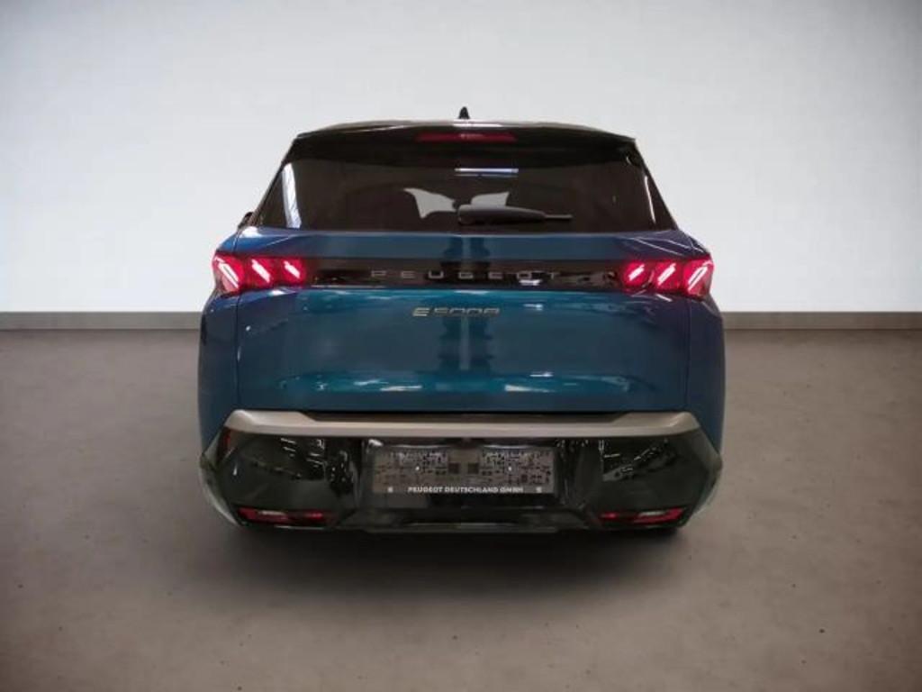 Peugeot E-5008