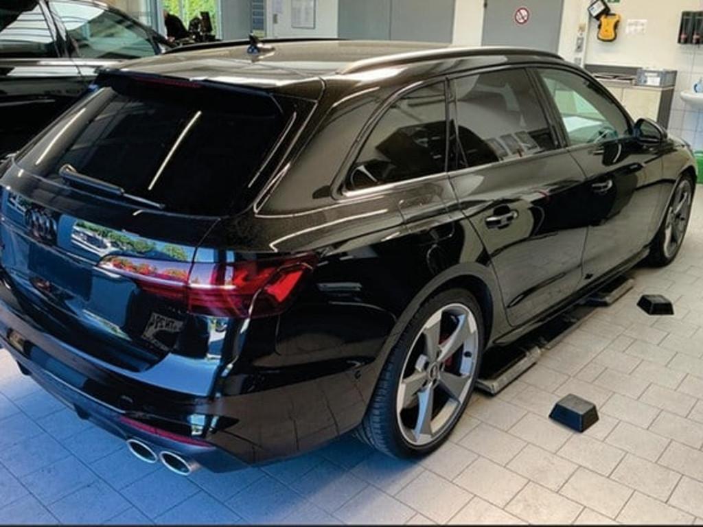 Audi S4