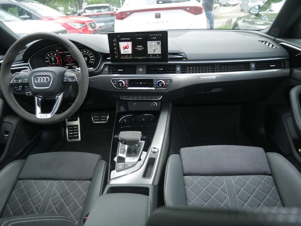 Audi RS4