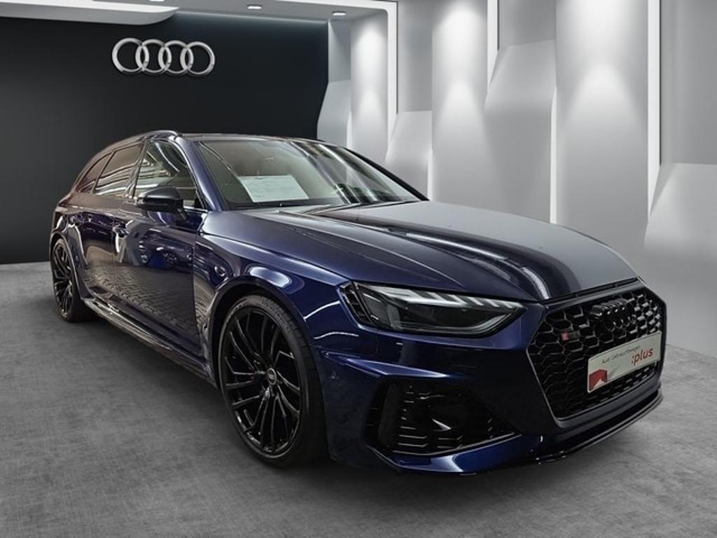 Audi RS4