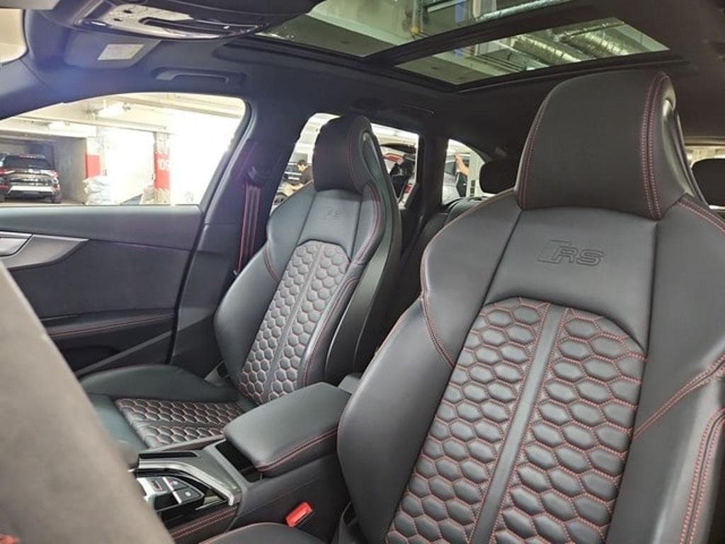 Audi RS4