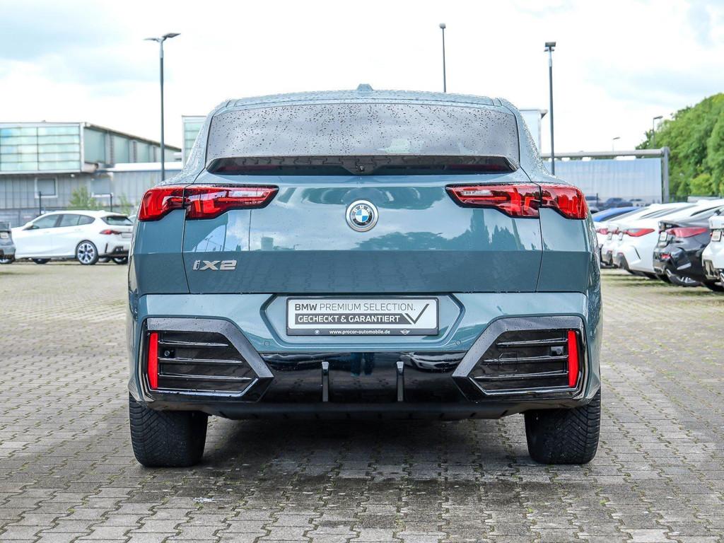 BMW iX2