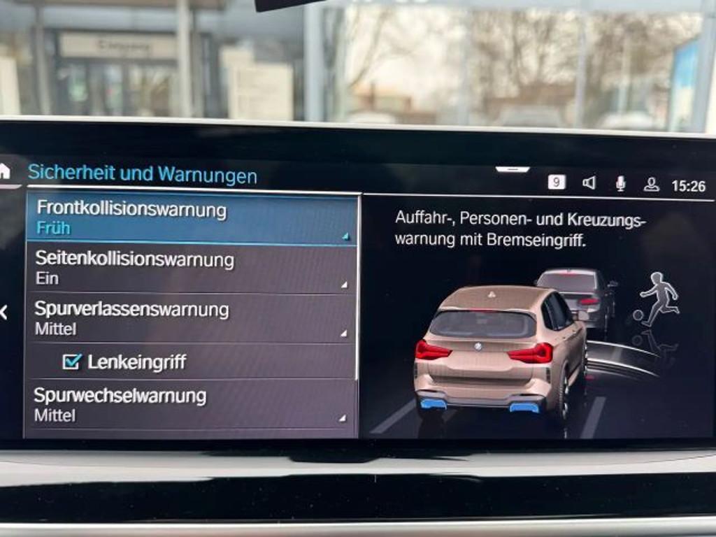 BMW iX3