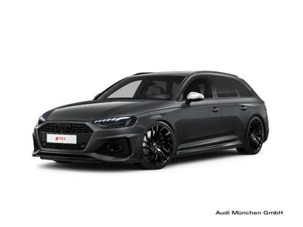 Audi RS4