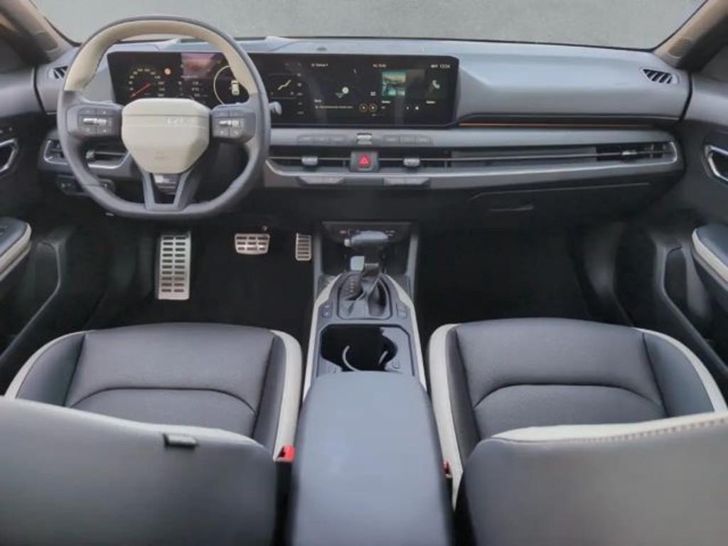 Kia K4