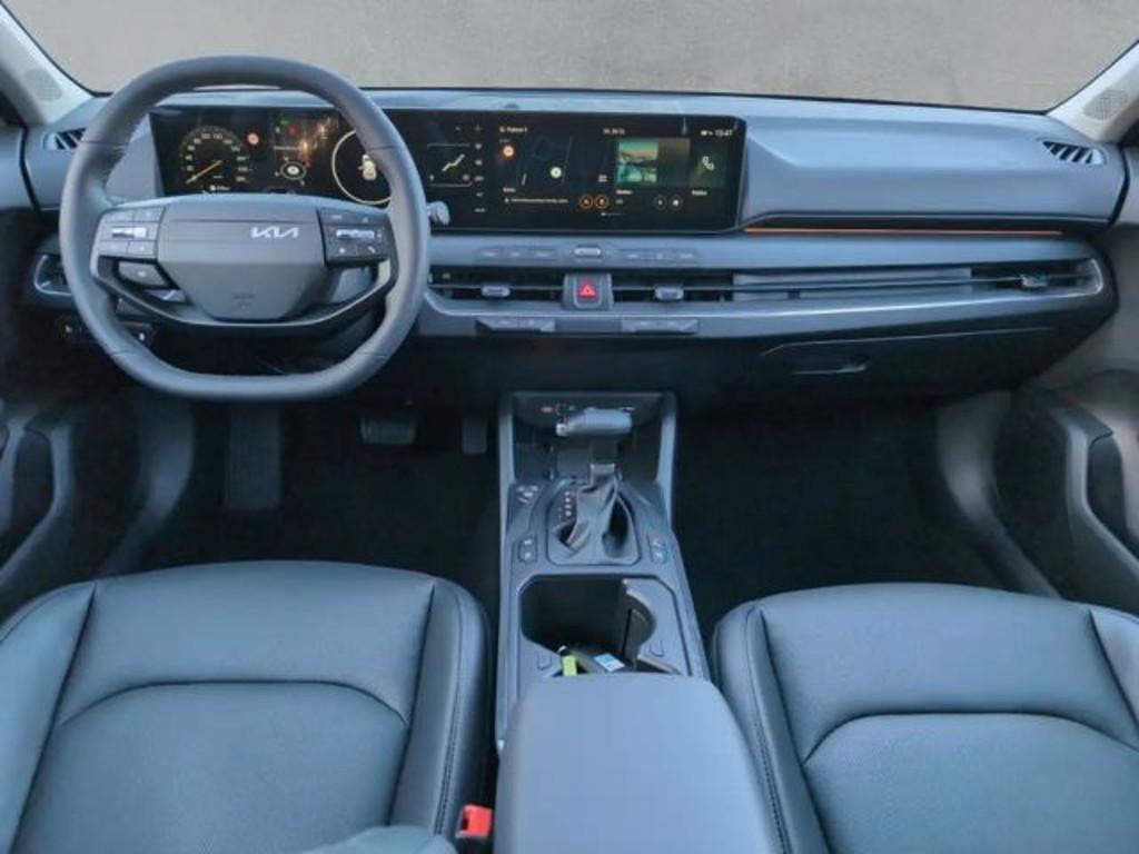 Kia K4