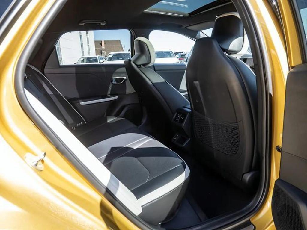 Kia K4