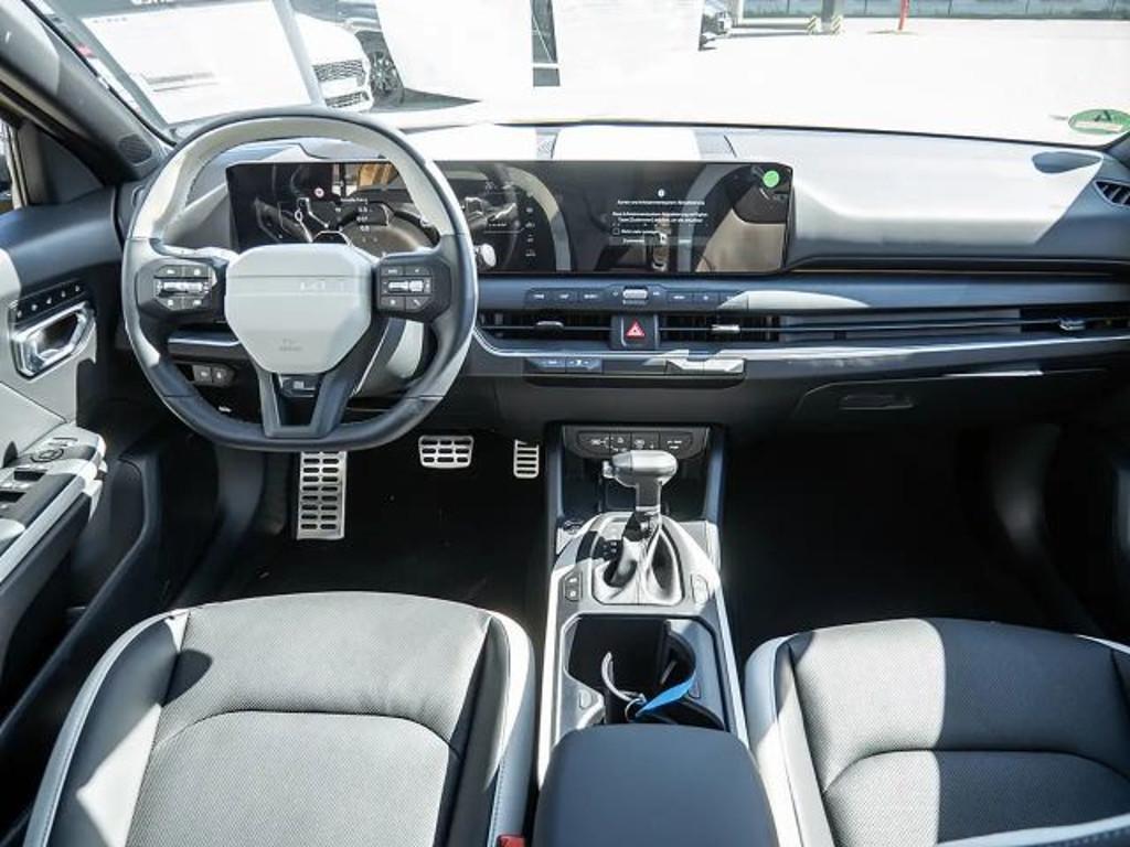 Kia K4
