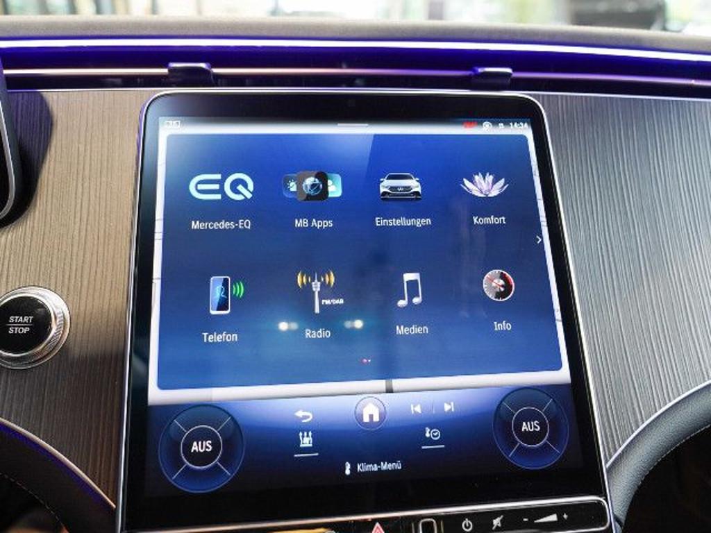 Mercedes-Benz EQE
