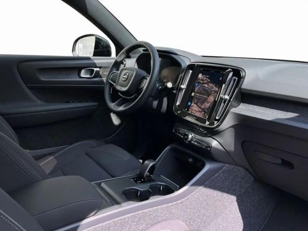 Volvo EX40