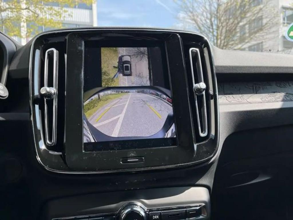 Volvo EX40
