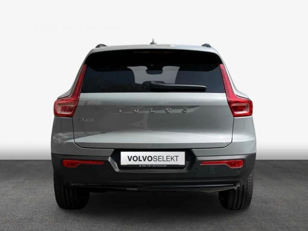 Volvo EX40