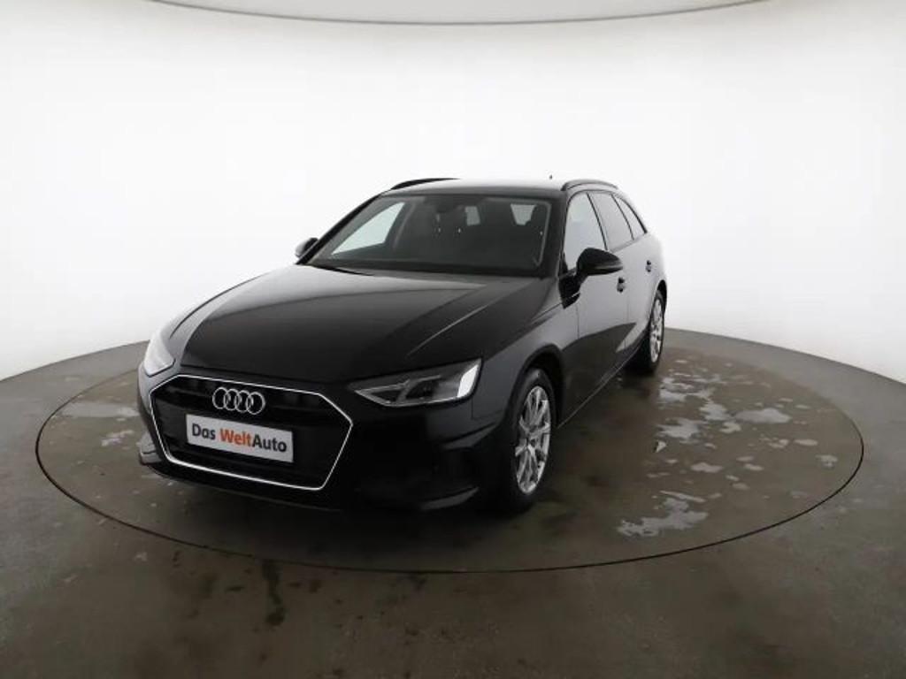 Audi A4 2022 Benzine