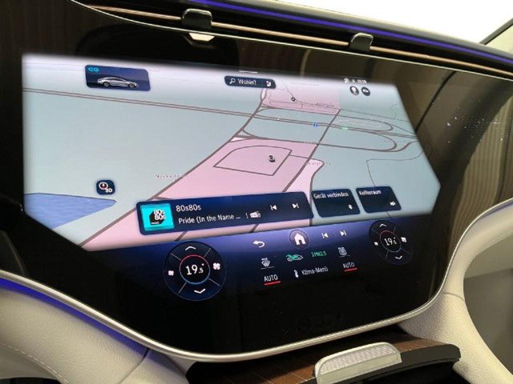 Mercedes-Benz EQS