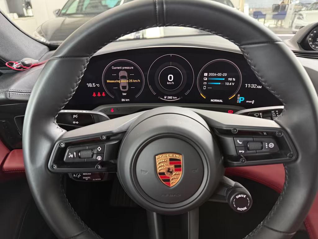 Porsche Taycan