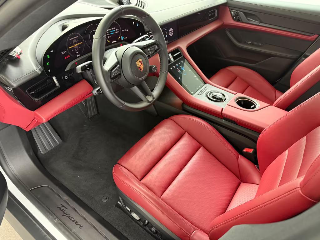 Porsche Taycan