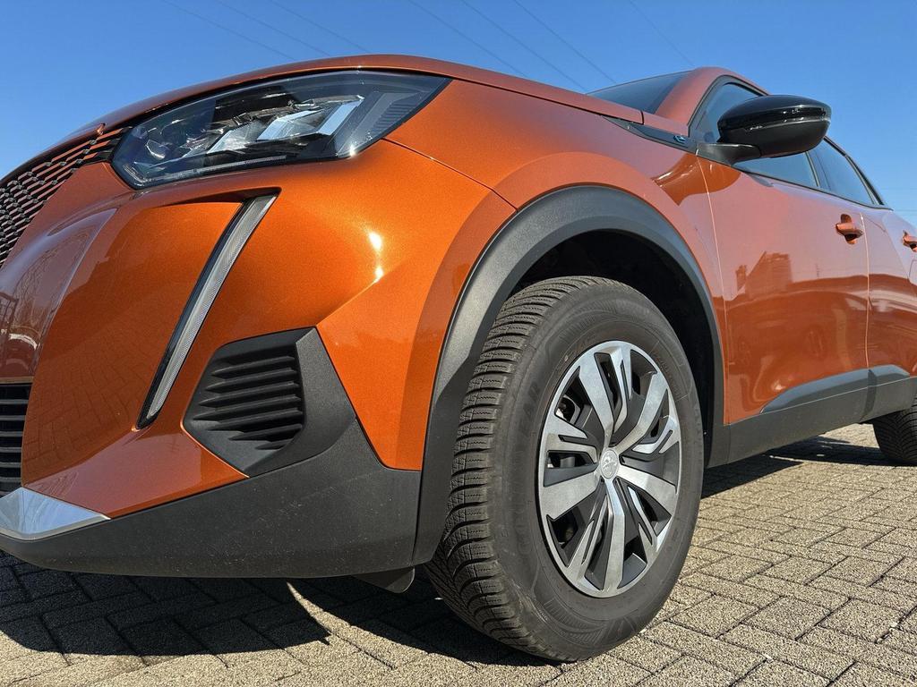 Peugeot e-2008