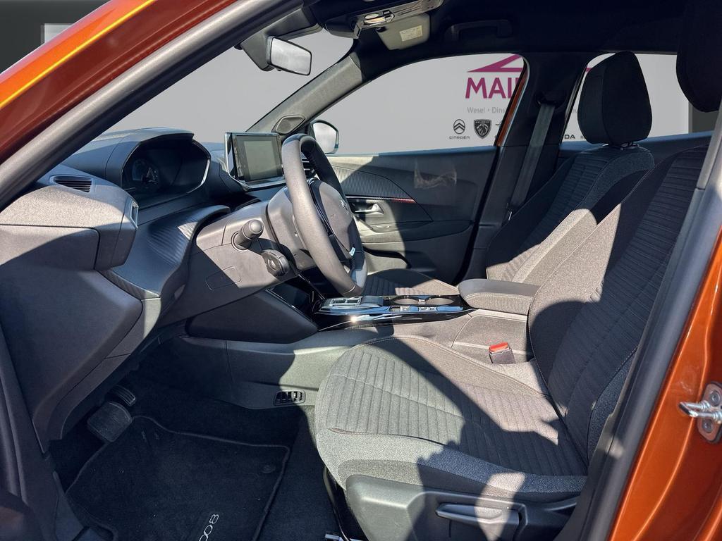 Peugeot e-2008