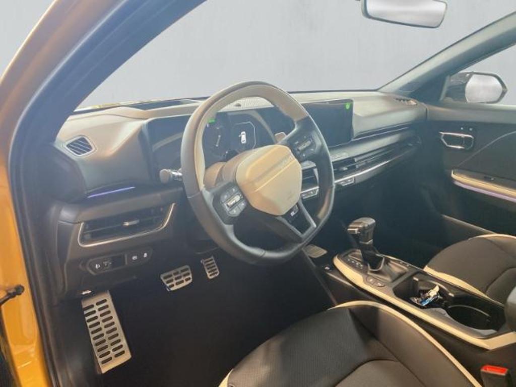 Kia K4
