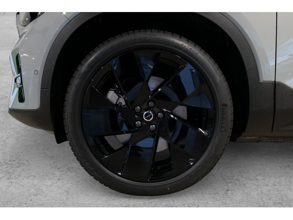 Volvo EX40