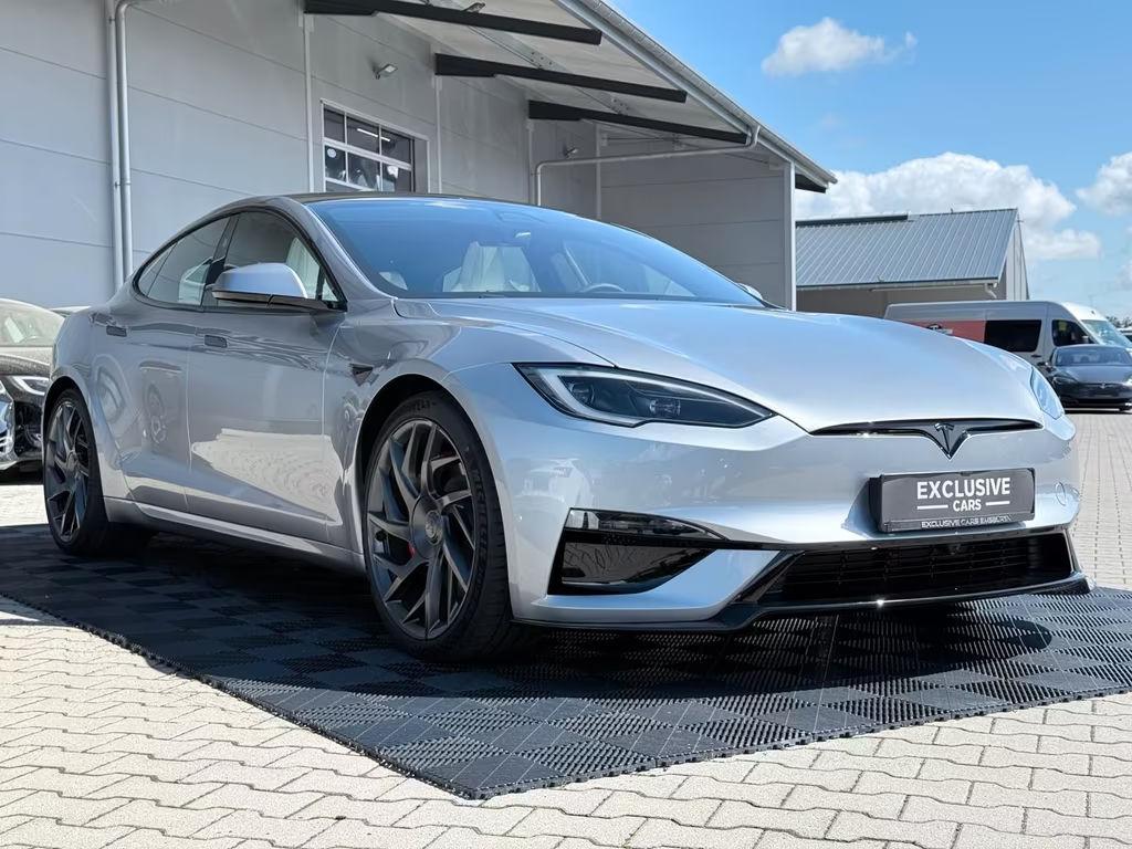 Tesla Model S