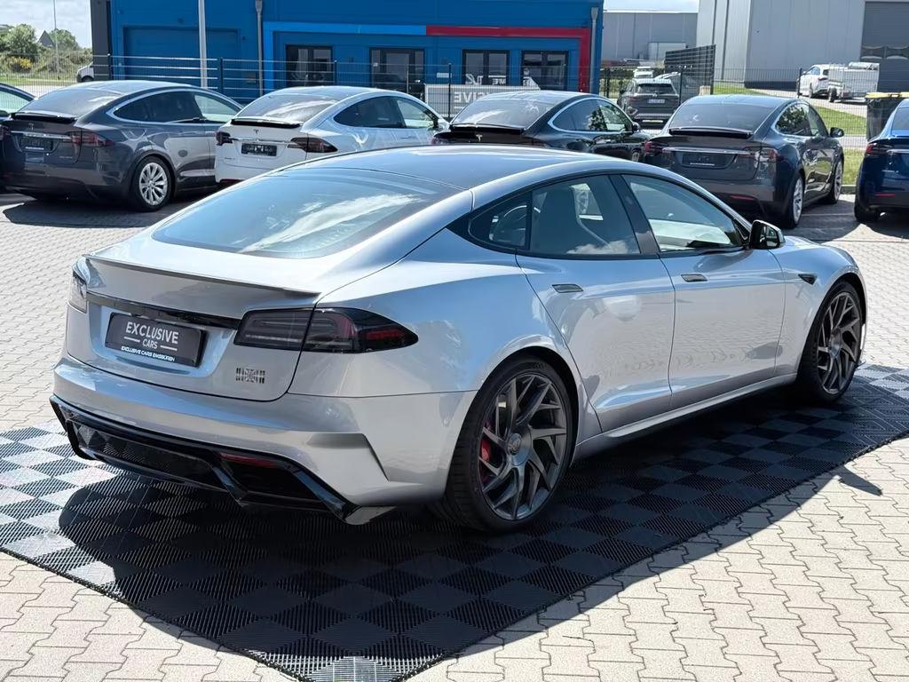 Tesla Model S