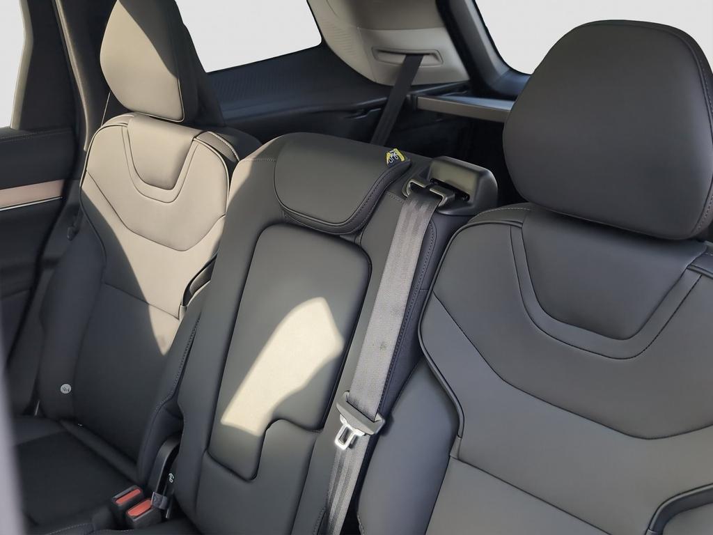 Volvo EX90