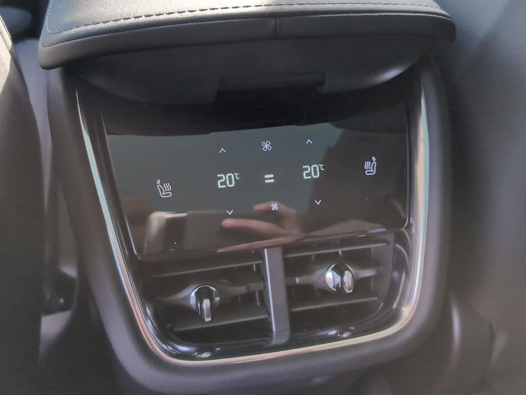 Volvo EX90
