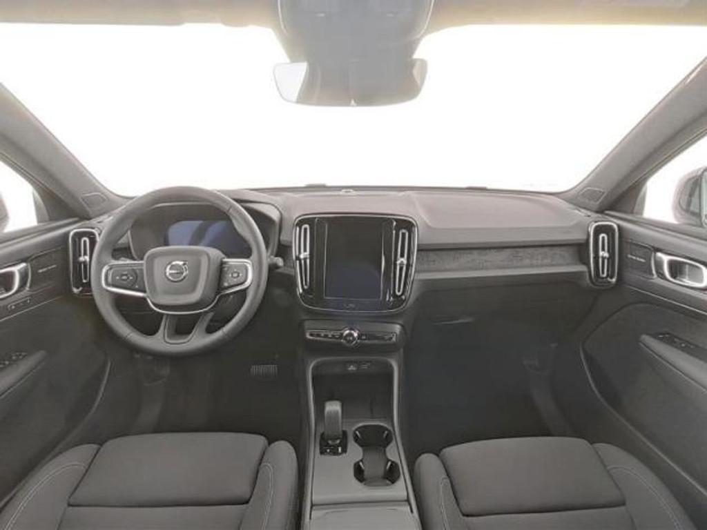 Volvo EX40