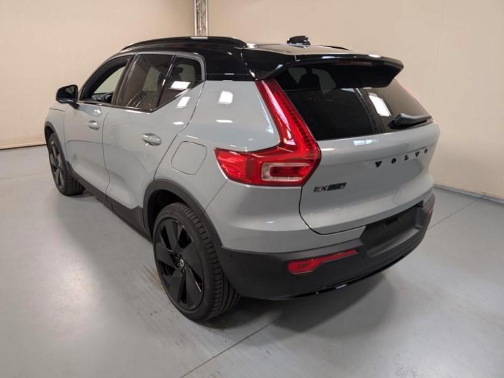 Volvo EX40
