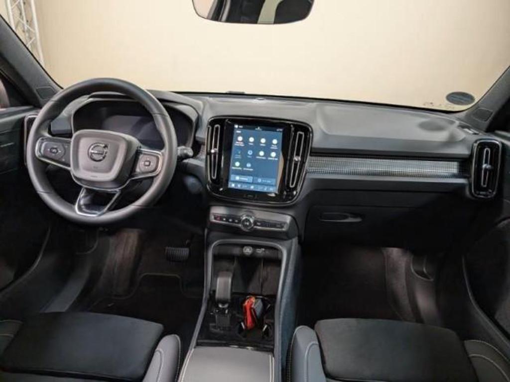 Volvo EX40