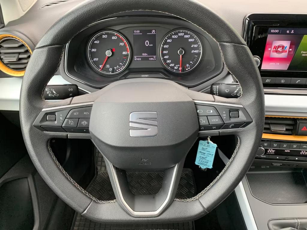 Seat Arona
