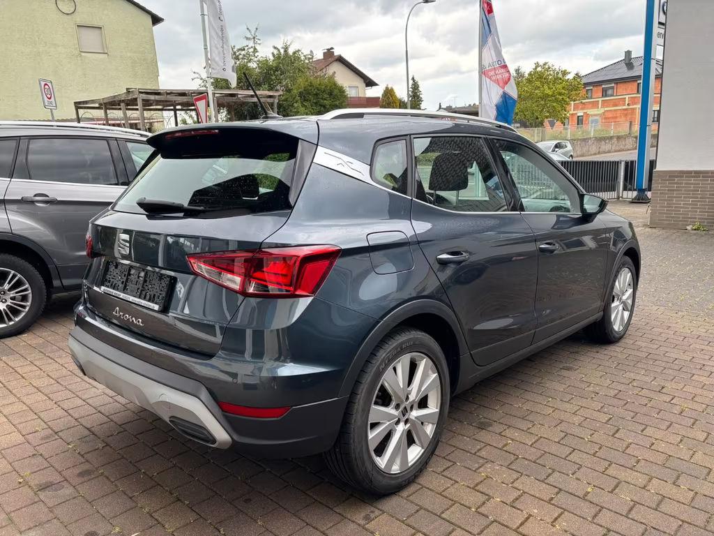 Seat Arona