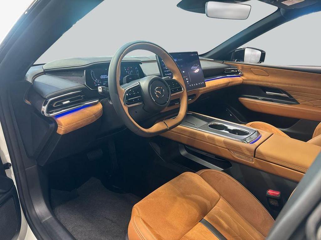 Mazda 6e
