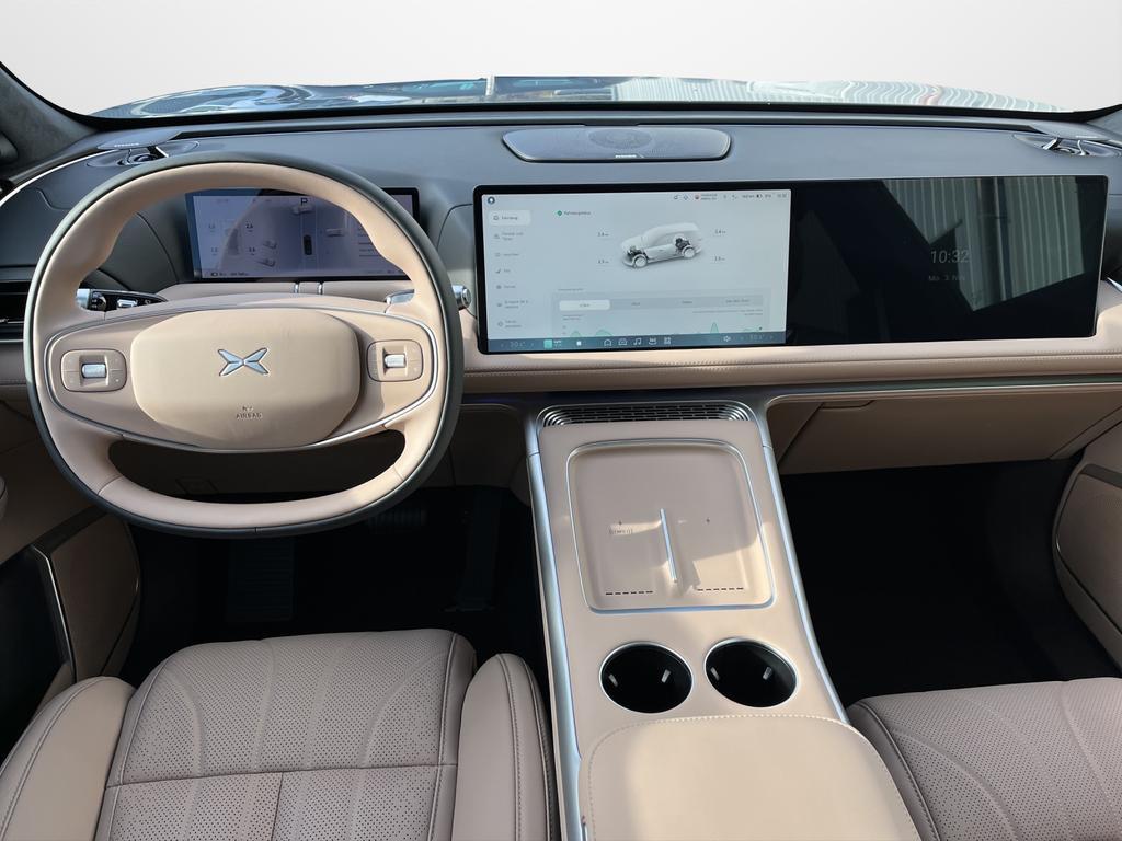 Xpeng G9