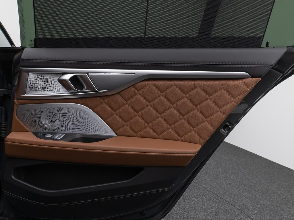 BMW M8