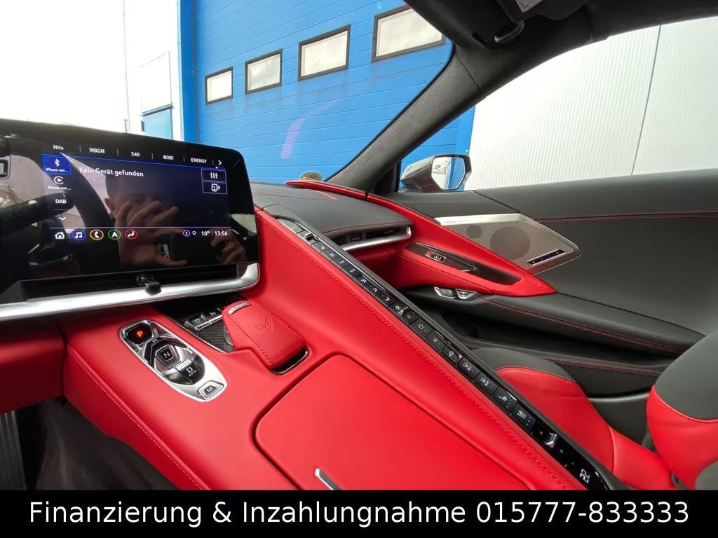 Corvette C8