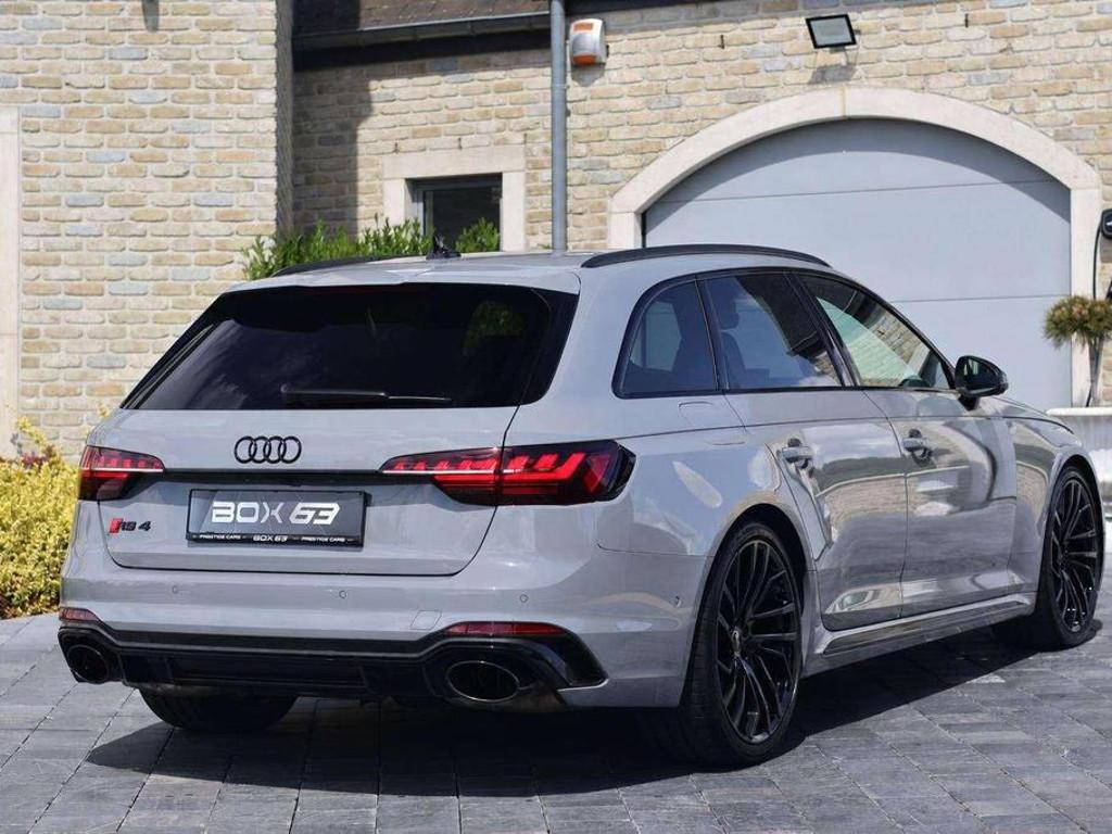Audi RS4