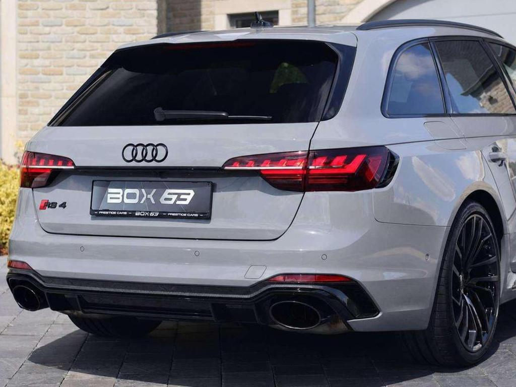 Audi RS4