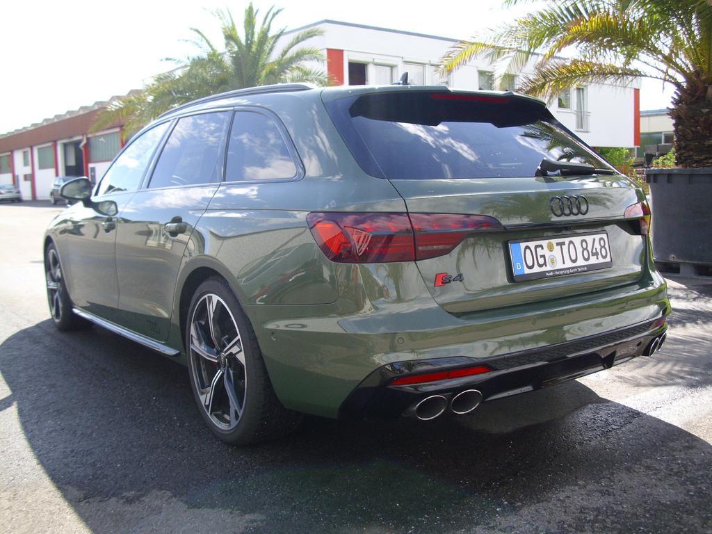 Audi S4