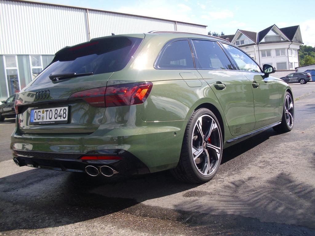 Audi S4