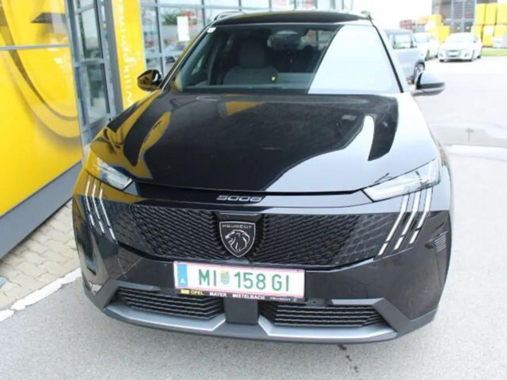 Peugeot E-5008