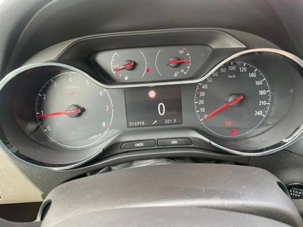 Opel Crossland X