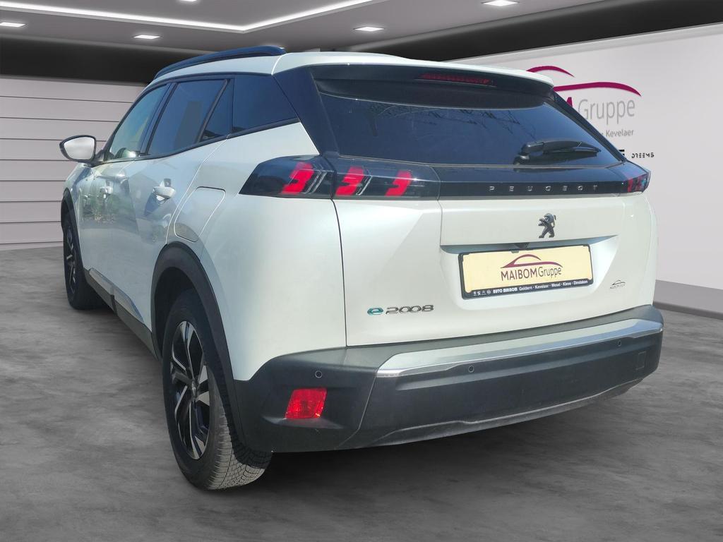 Peugeot e-2008
