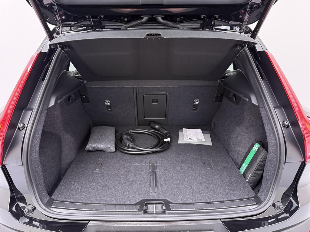 Volvo EX40