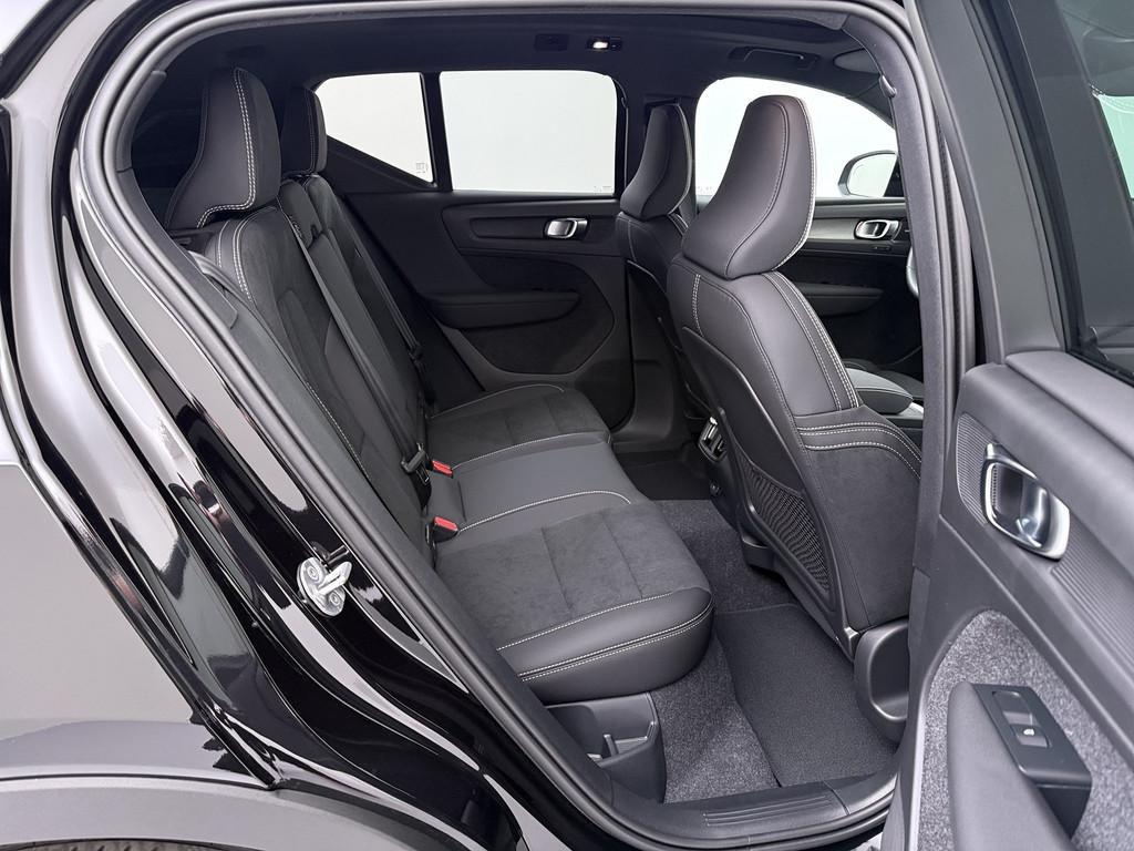 Volvo EX40
