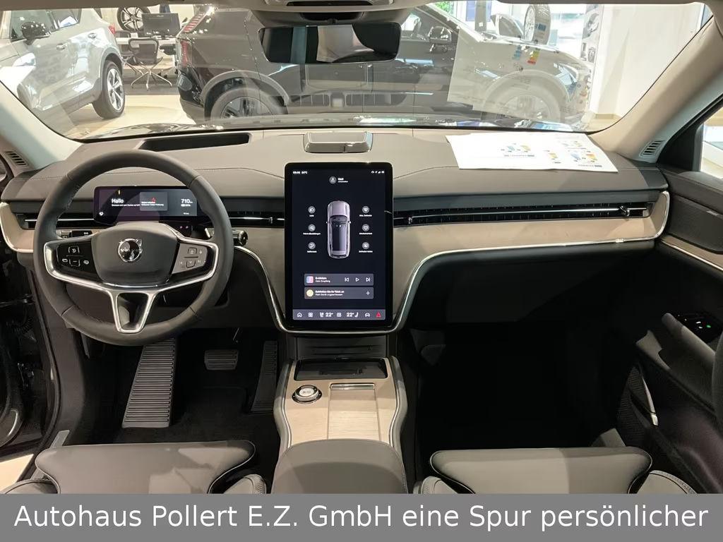 Volvo EX90