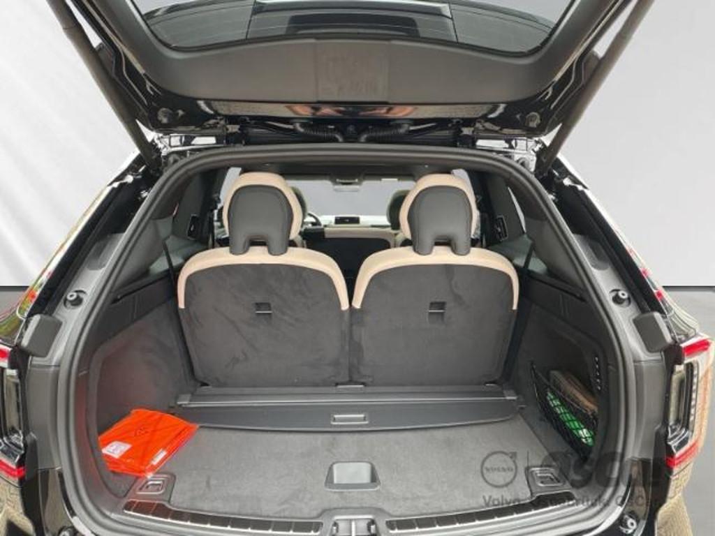 Volvo EX90
