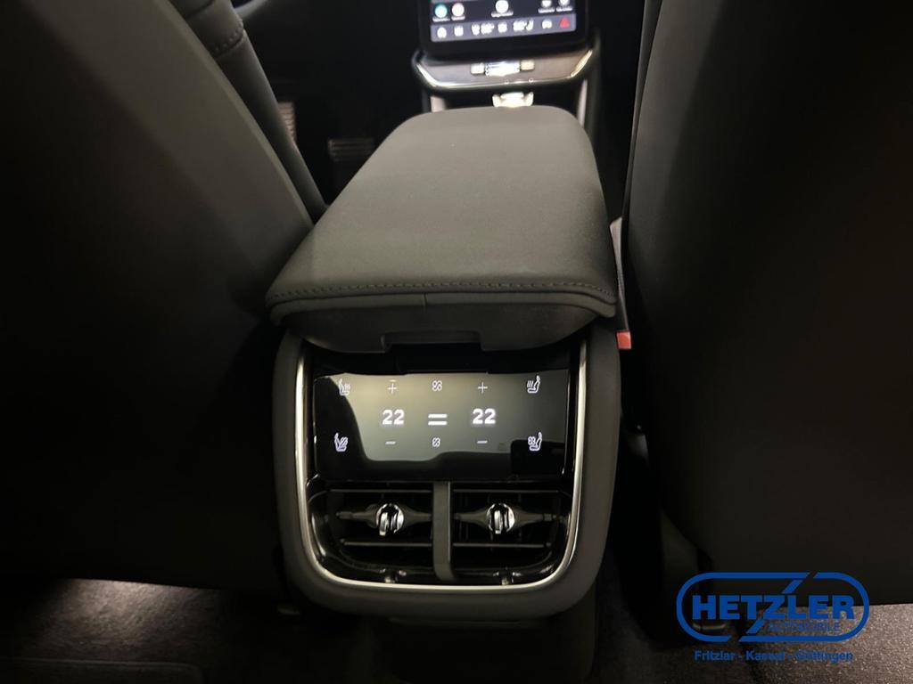 Volvo ES90